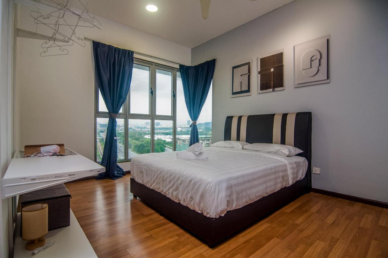 Flora Residence One South By Idealhub Seri Kembangan Zewnętrze zdjęcie